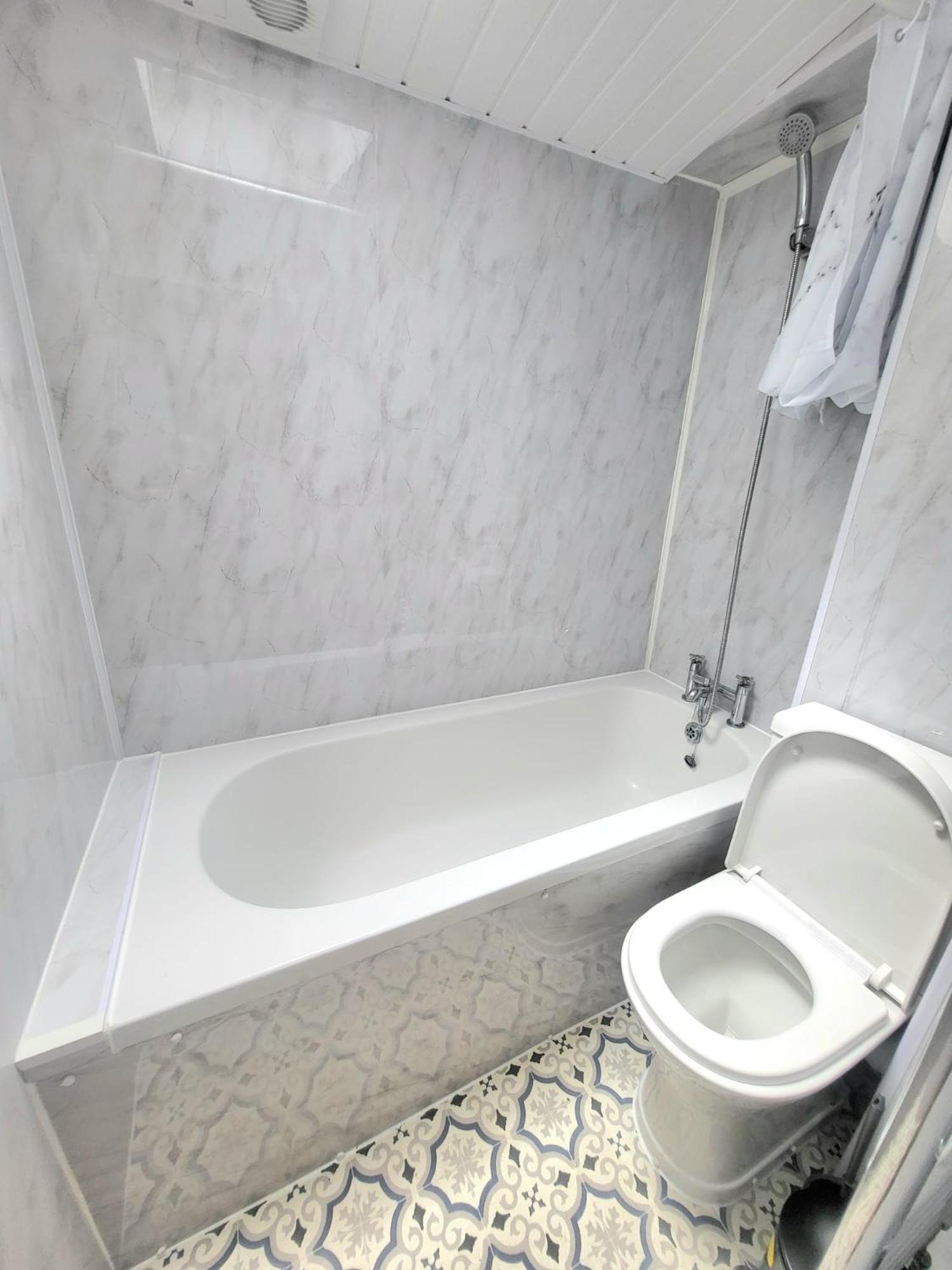 London En-Suite Double Rooms - Leytonstone E11 Exteriör bild